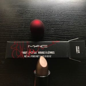 MAC Cosmetics Frost Lipstick - Viva Glam Rihanna 2