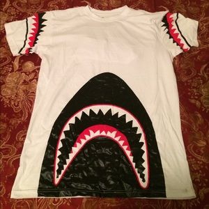 Men's shark tshirt