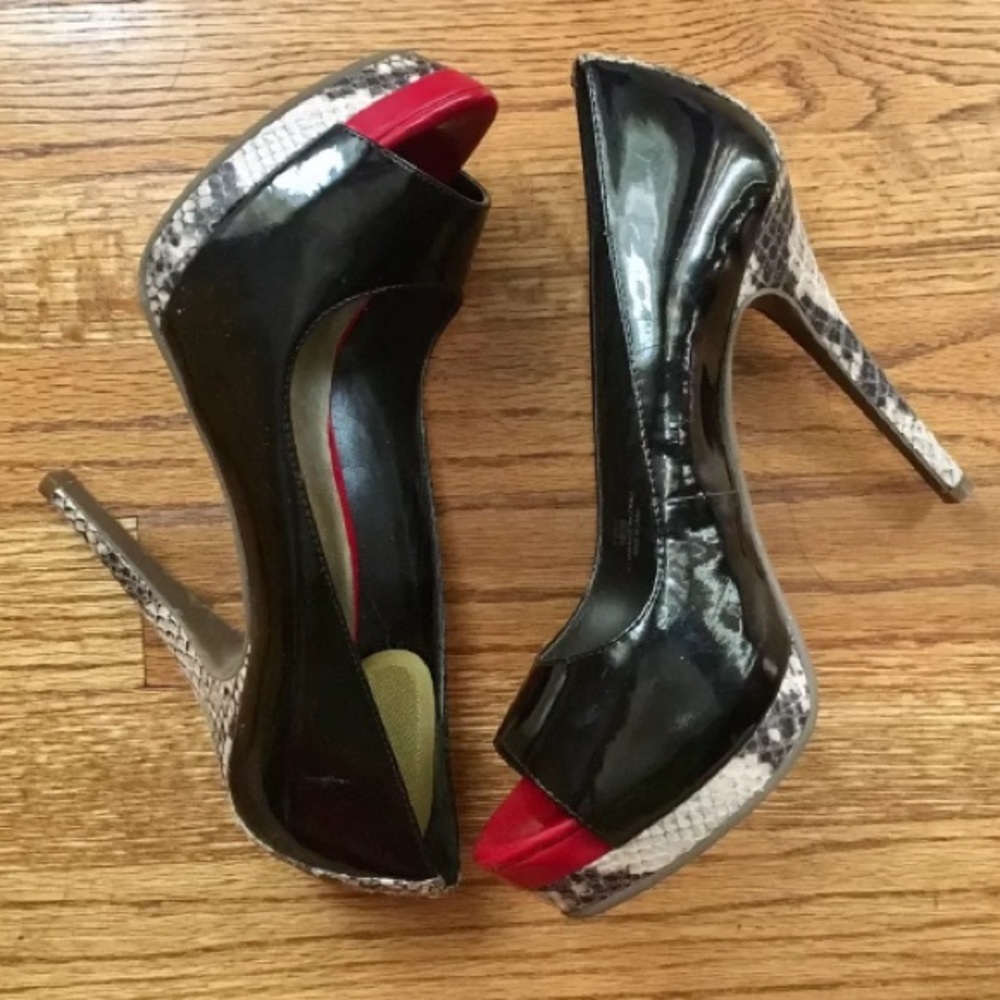 Jessica Simpson Black, Red, & Snakeskin Heels