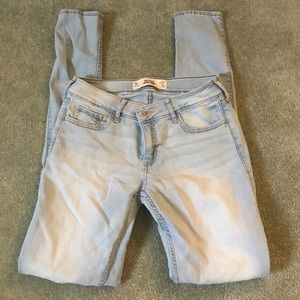 Hollister jeans