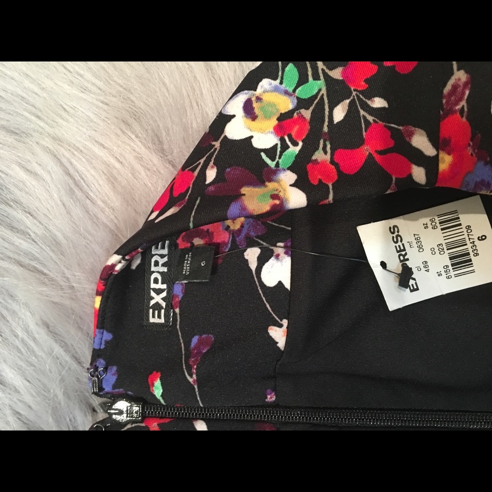 Express floral pencil skirt size 6 women straight - Picture 3 of 5