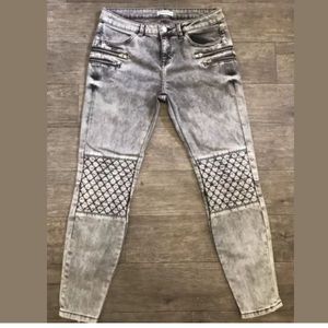 Zara Women Stonewash Biker Jeans Size 6