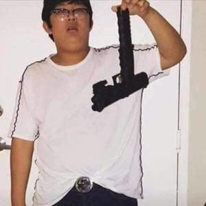 Meet your Posher, Uriel