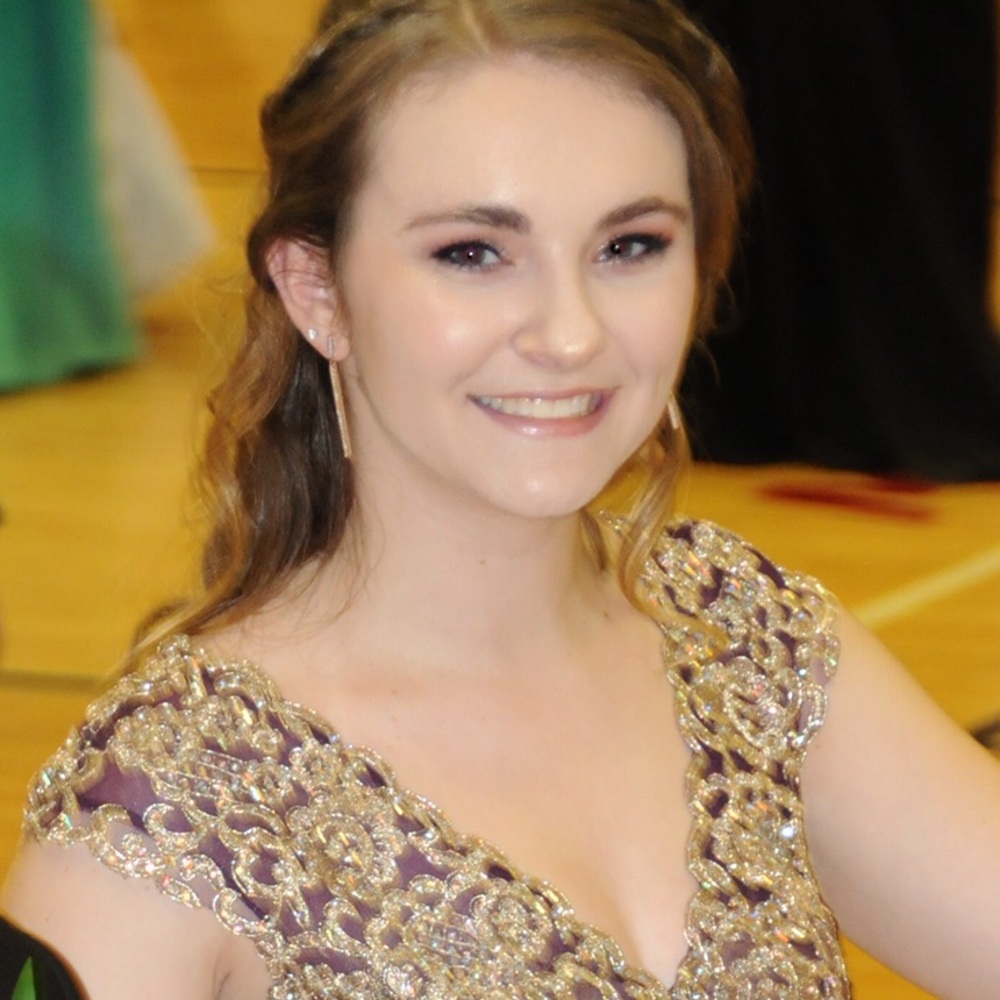 Meet your Posher, Clara