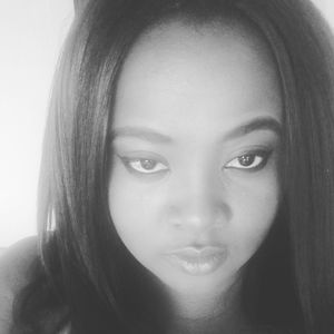 Meet your Posher, Malia