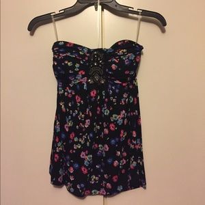 Candie's strapless top