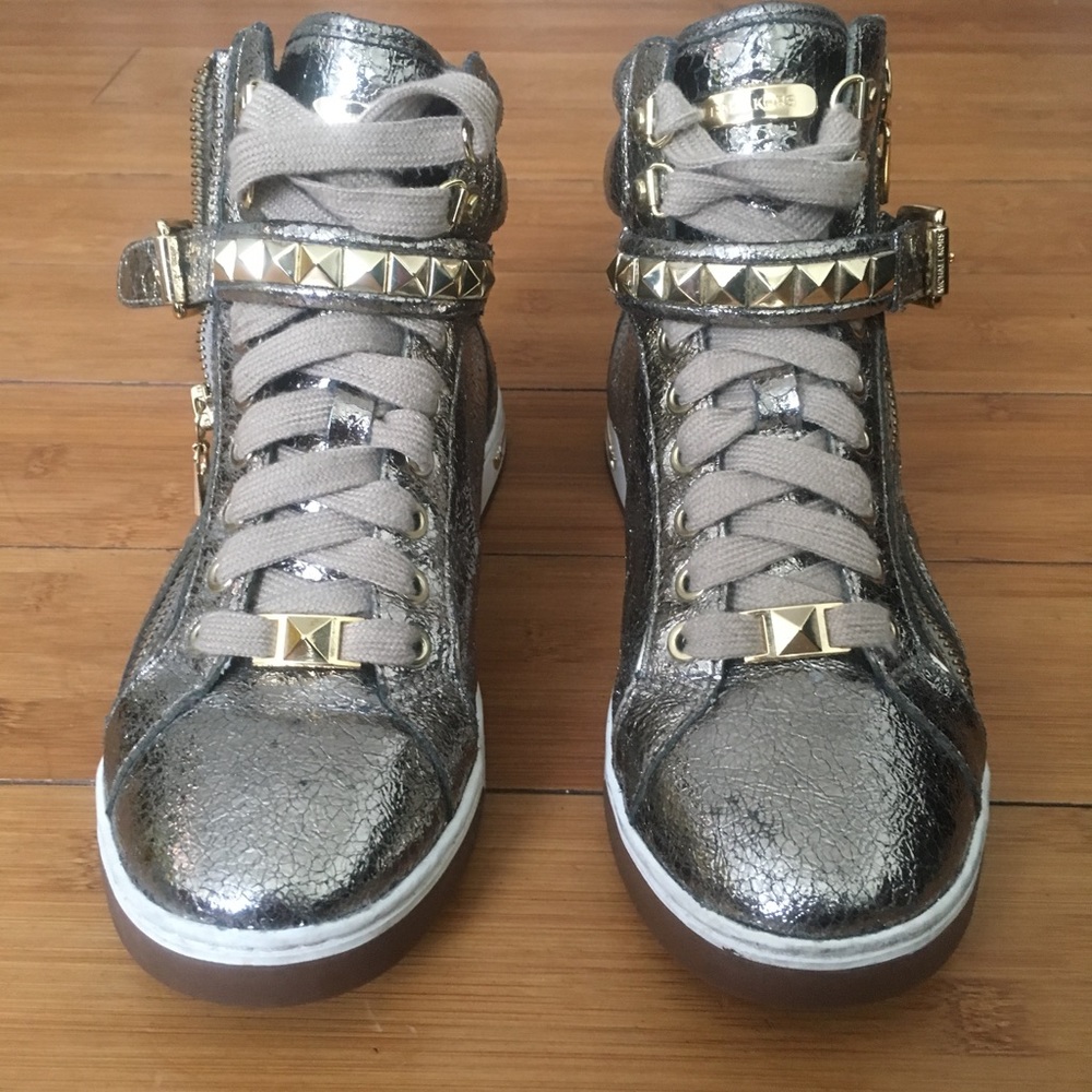 MICHAEL KORS GLAM STUDDED FASHION WOMEN SNEAKERS