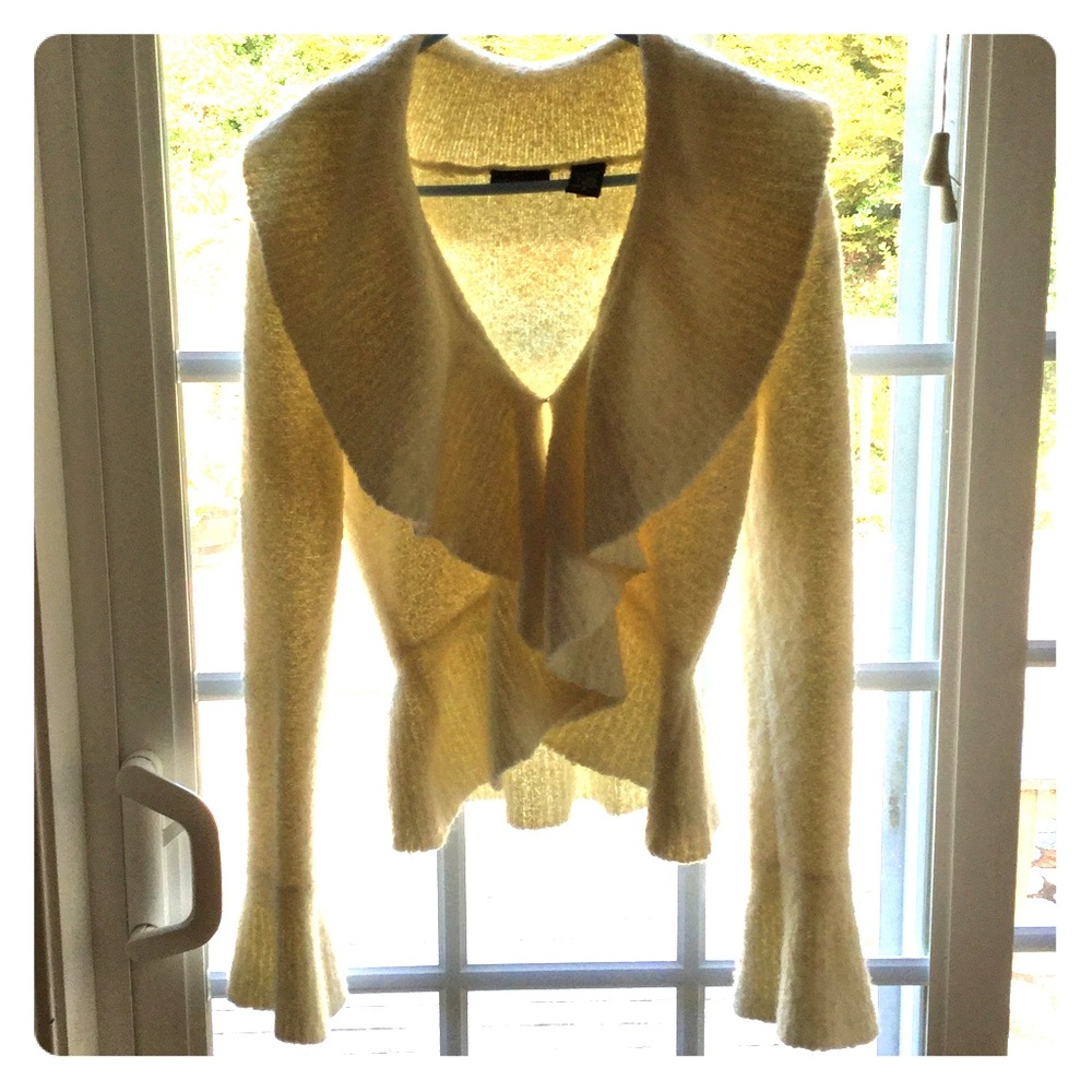 Victoria's Secret Cream boucle sweater