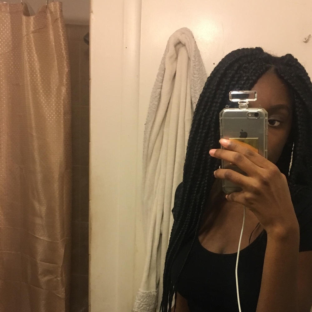 Meet your Posher, Kayla