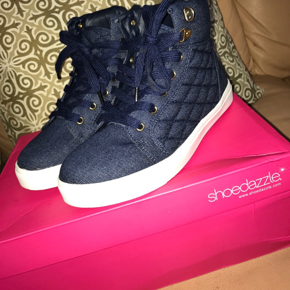 Shoedazzle denim sneakers