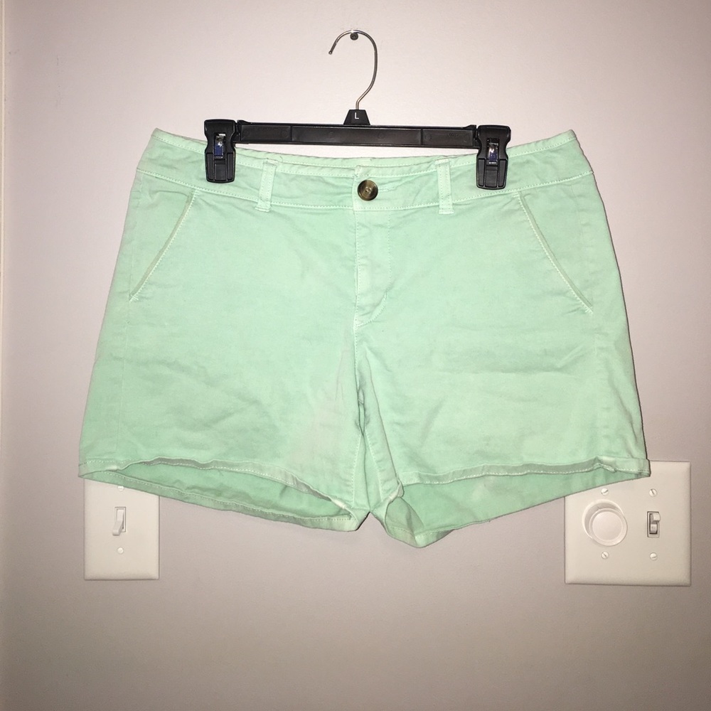 American Eagle mint shorts, khaki material