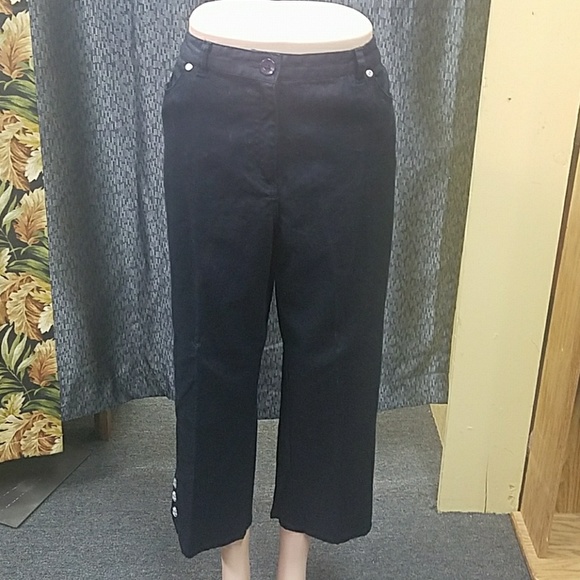 Ruby red capris. Size 14 - Picture 1 of 6