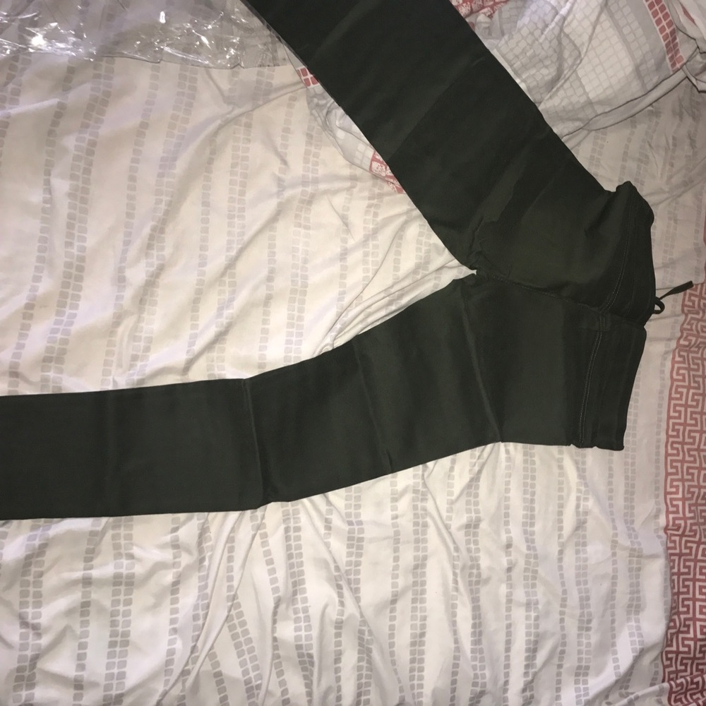Pants - Picture 4 of 4