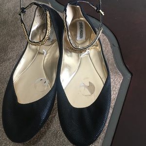 Steve Madden black flats