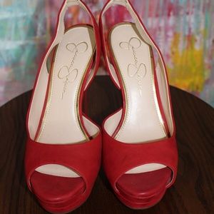 Jessica Simpson, Peep toe Heels