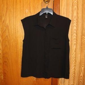 Forever 21 Black Sleeveless Button Up Blouse
