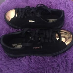 Puma Women's Suede Platform Gold/Black Sneakers