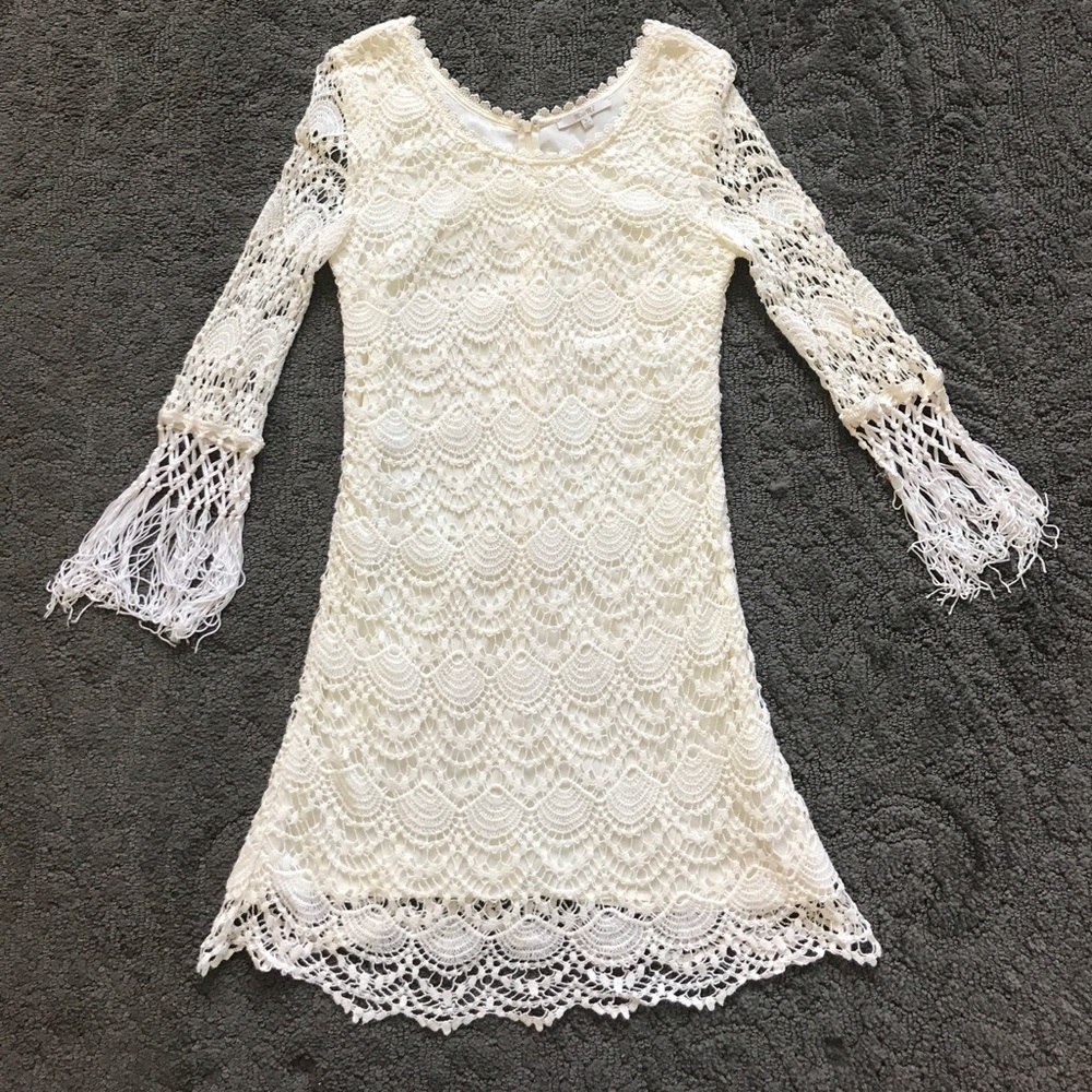 Miss me crochet dress with fringe on sleeves