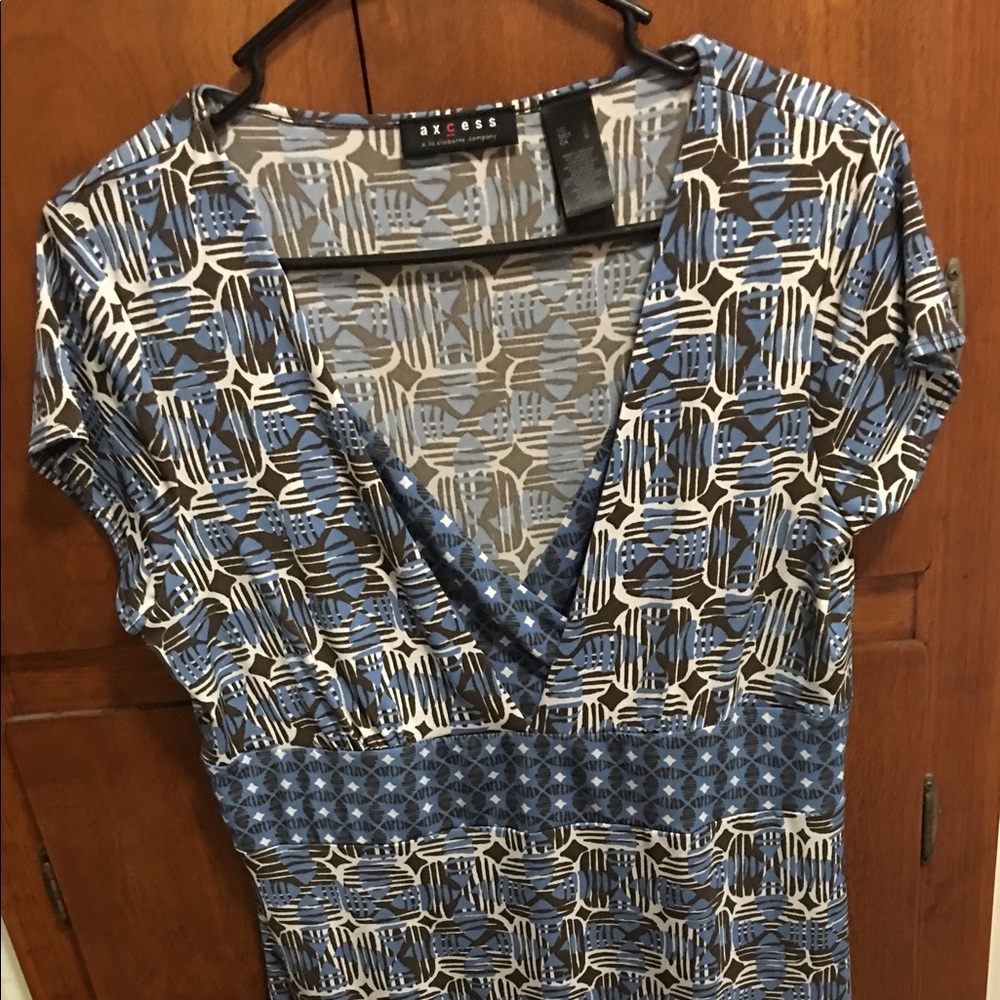 Access women's dress size L