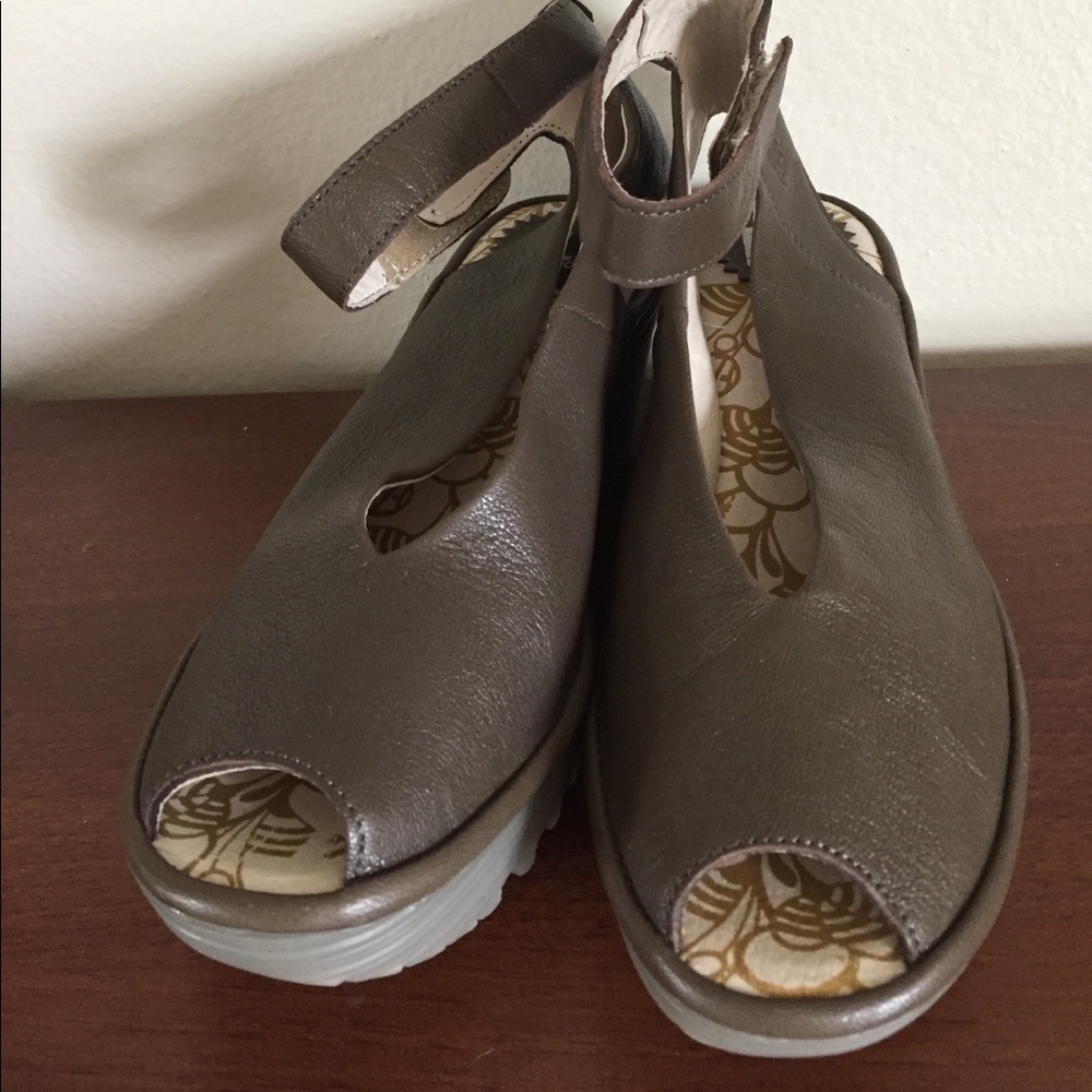 Fly London shoes size39 New