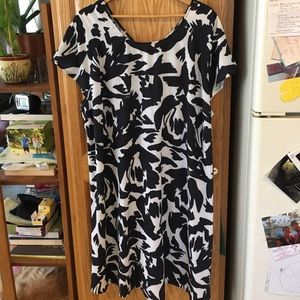 ELOQUII Printed Tie Dress