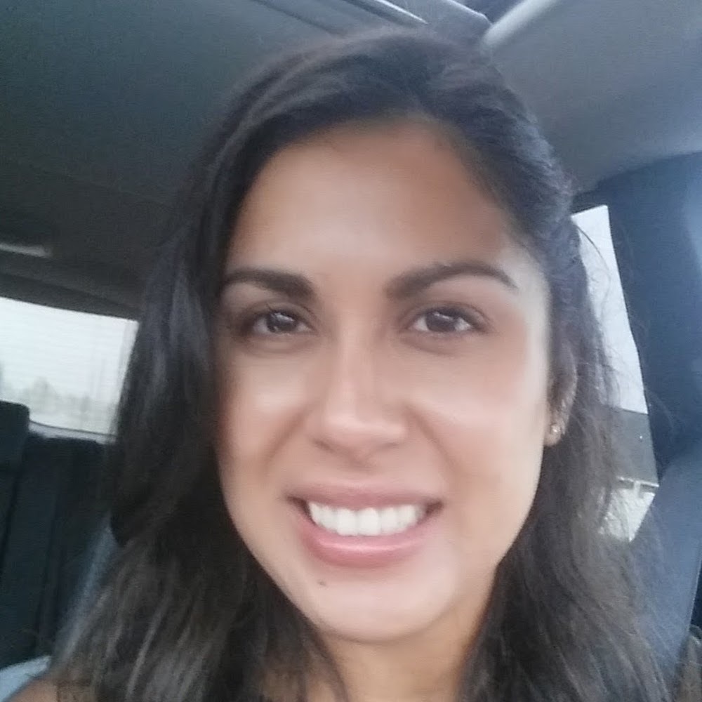 Meet your Posher, Sandra daniela