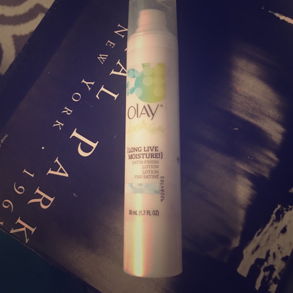 Olay Fresh Effects Long Live Moisture Moisturizer