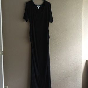 Black scrunch side maternity maxi dress