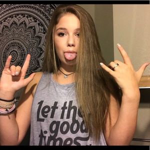 Meet your Posher, Anna