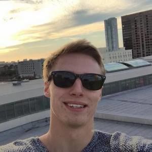 Meet your Posher, Adam