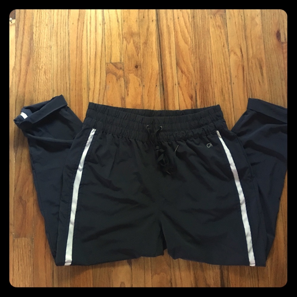 Gap fit joggers