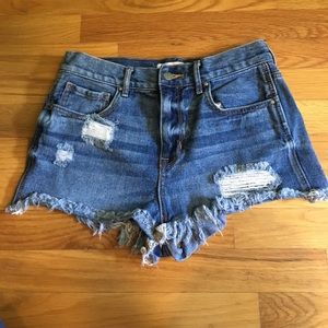 Distressed high wasted shorts