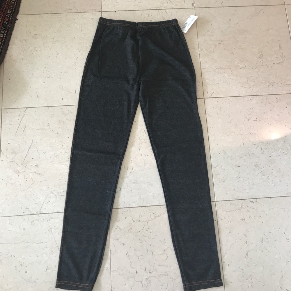 Gray leggings