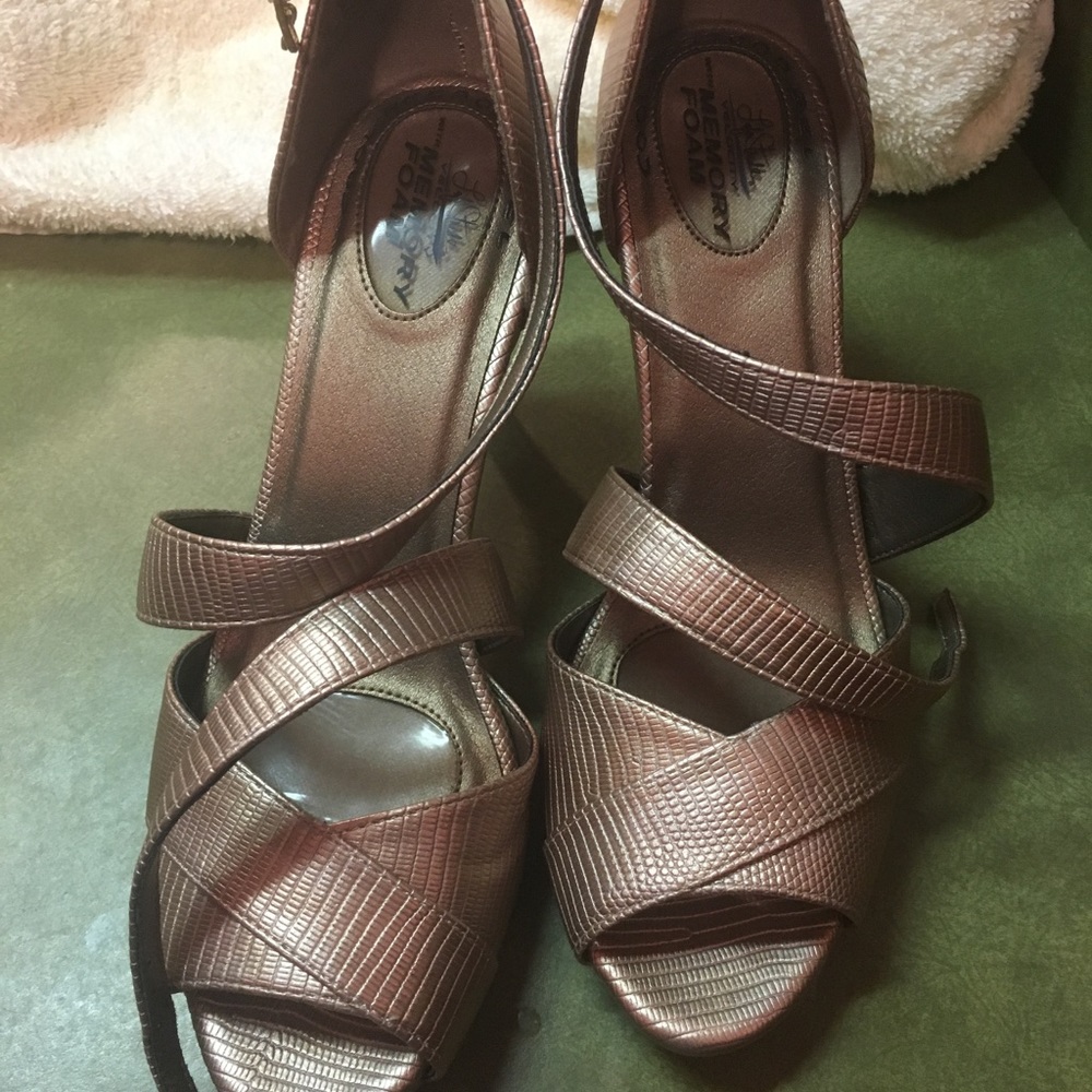 Pewter/Gold heels
