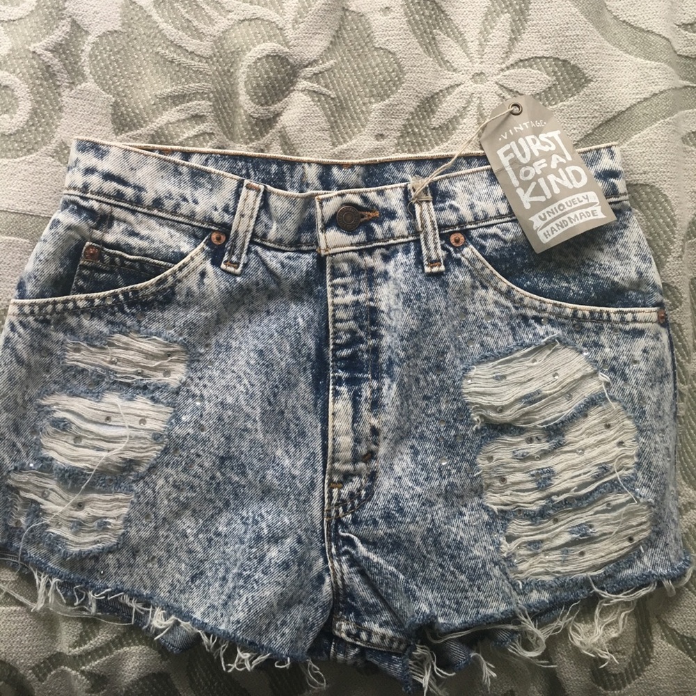 Acid wash high waisted denim shorts