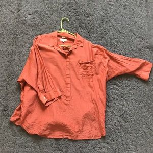 Loft soft button top