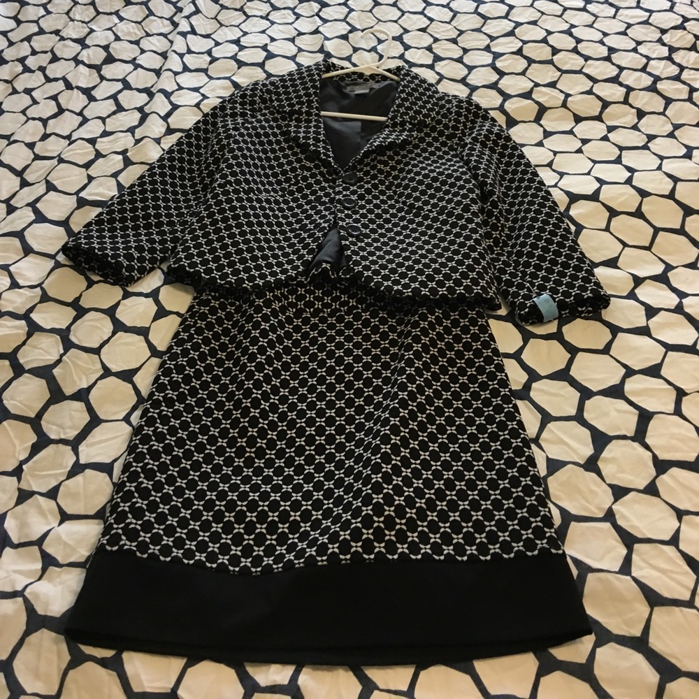 Ann Taylor petites suit and jacket 0P