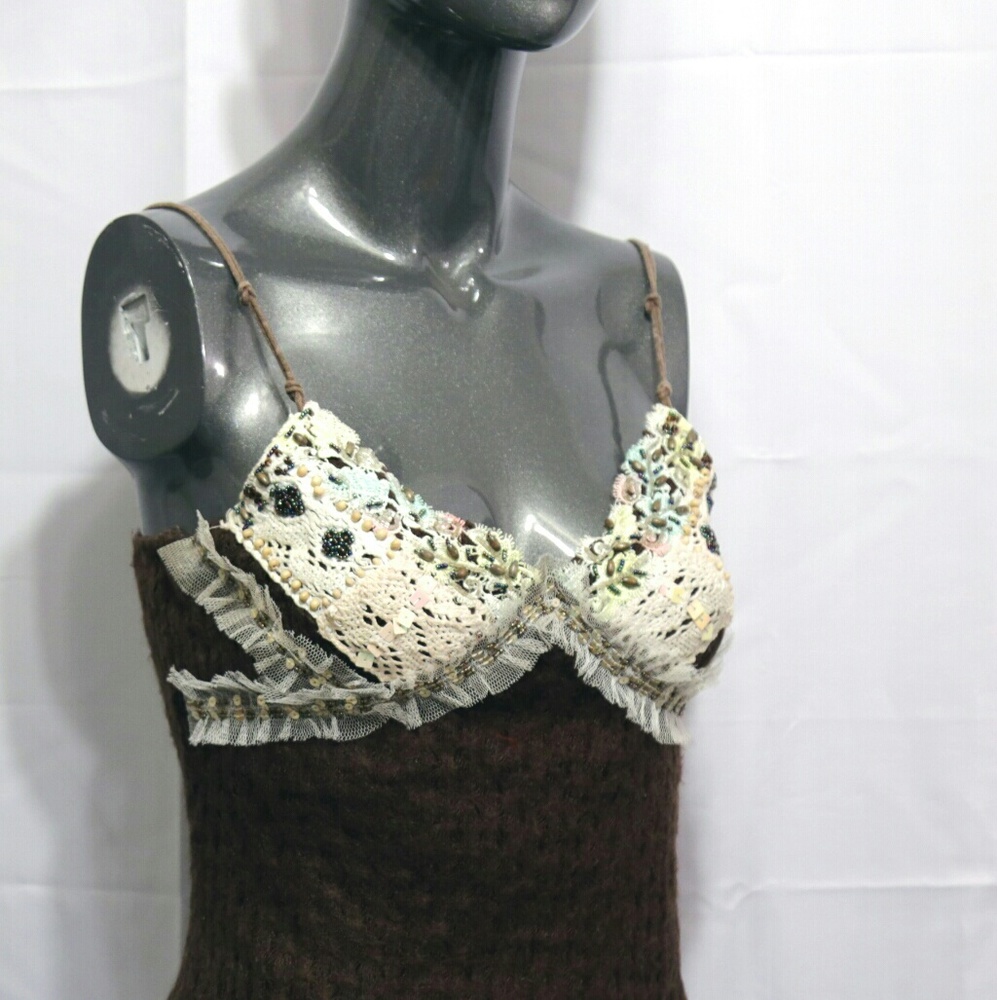 Halter top. Brownn