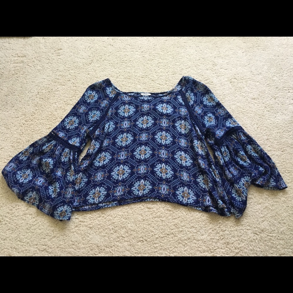 Flowy Long Sleeve Blouse