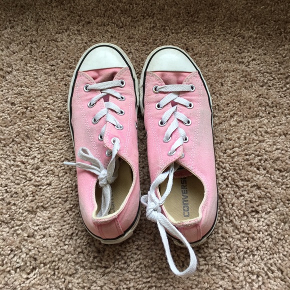 Kids Pink Converse - Picture 1 of 2