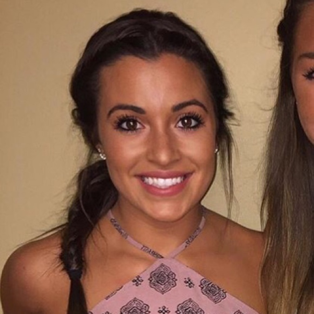 Meet your Posher, Kelly