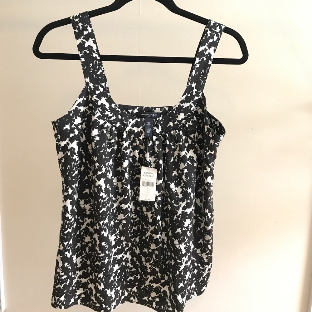 Black and white floral top