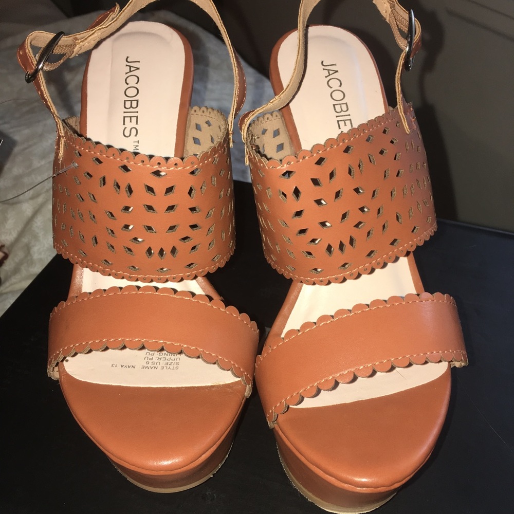 NWT Jacobies Cognac Wedges