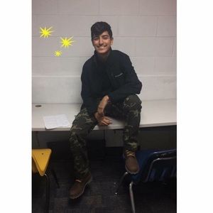 Meet your Posher, Leo