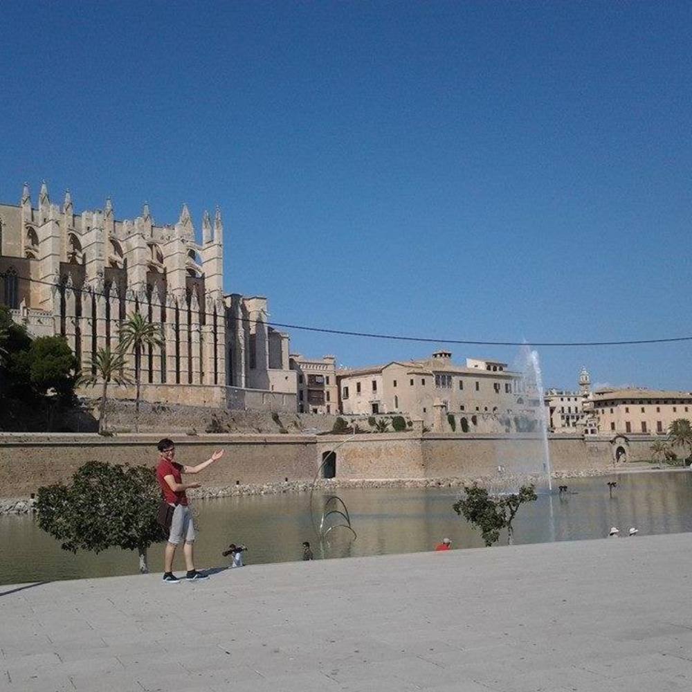 Meet your Posher, Jossué