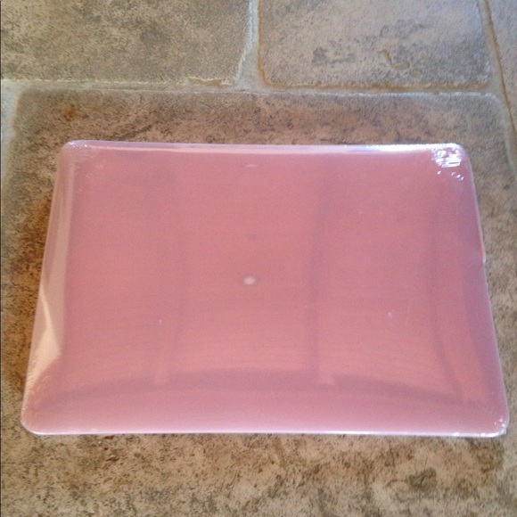 BRAND NEW MacBook Pro case and keyboard cover - Picture 1 of 3