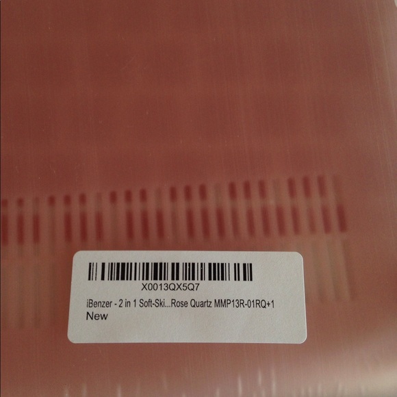 BRAND NEW MacBook Pro case and keyboard cover - Picture 3 of 3