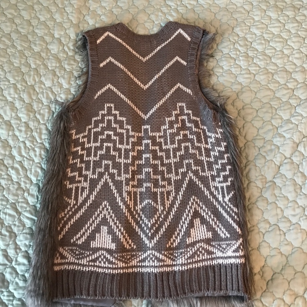 vest - Picture 2 of 3