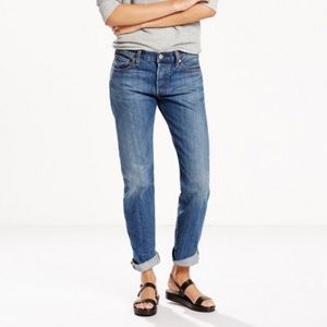 Levi's 501 cropped boyfriend style jeans