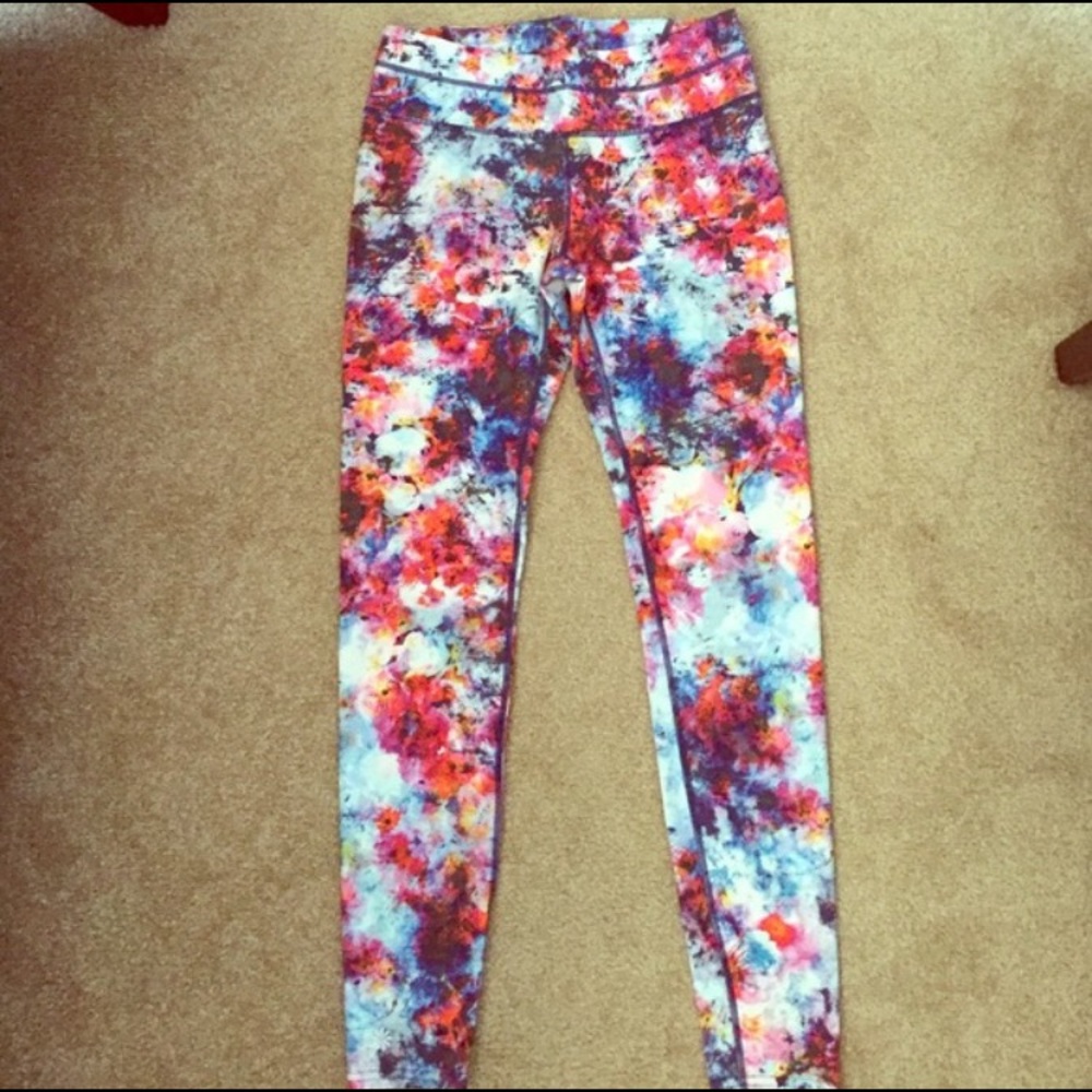 Athleta Body Sonar workout pants